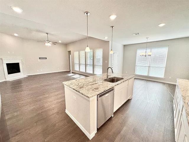 Building Photo - 809 Uplands Dr