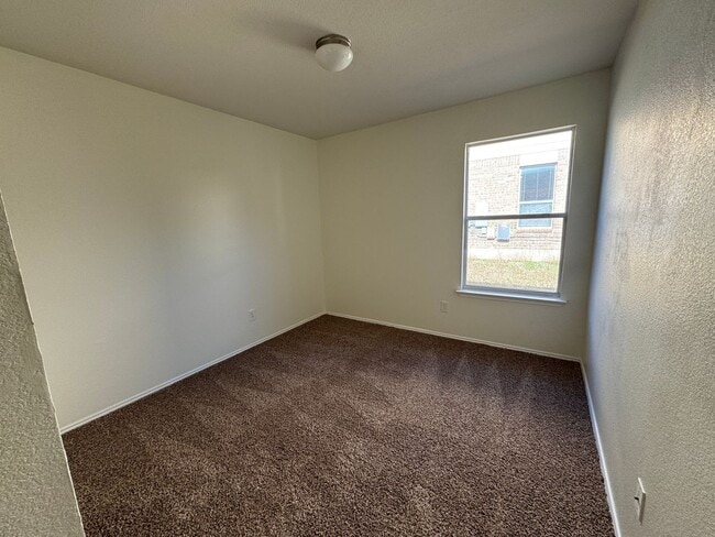 Building Photo - 4-Bedroom House for Rent in Killeen *Save $100/Month!*
