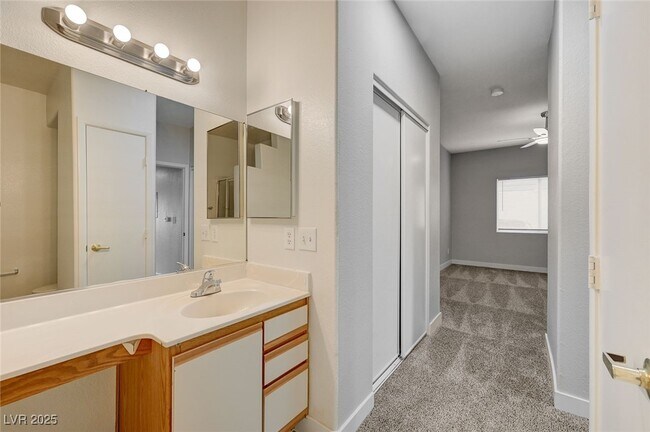 Building Photo - 5751 E Hacienda Ave