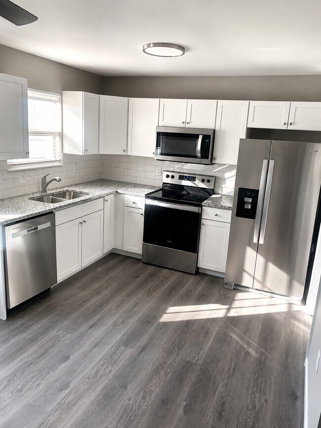 Building Photo - Richardson Rd Townhomes