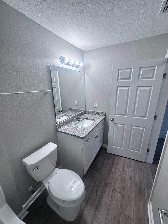 Building Photo - *** TWO WEEKS FREE ***  Gorgeous 4-Bedroom Home with Granite Counters & 2-Car Garage