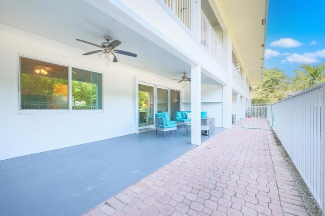 Building Photo - 501 N Ocean Blvd