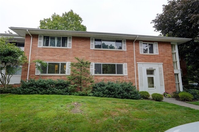 Primary Photo - 2405 East Ave