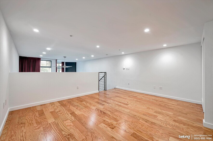 Building Photo - 2068 3rd St