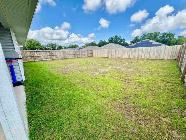 Building Photo - 914 Lovebird Ct
