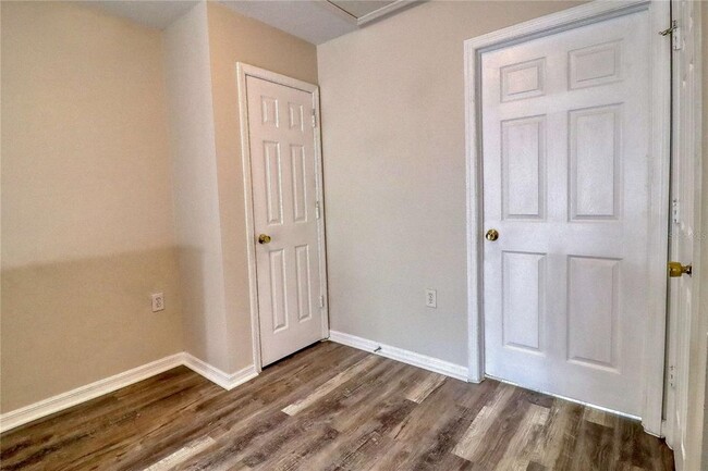 Building Photo - 8509 Broken Willow Ct