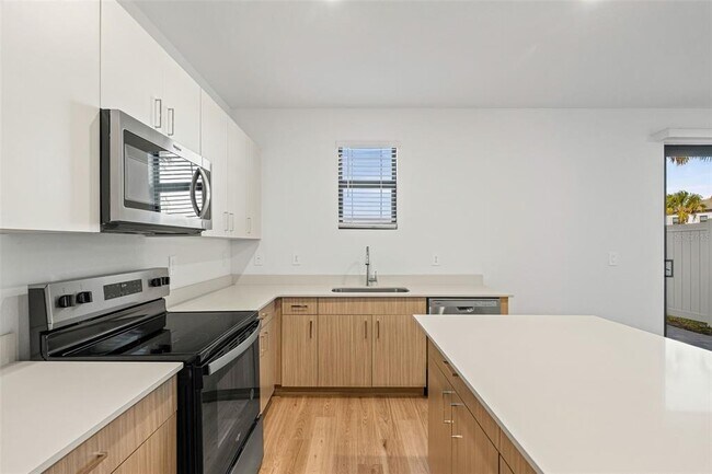 Building Photo - 14506 Stellar Pl