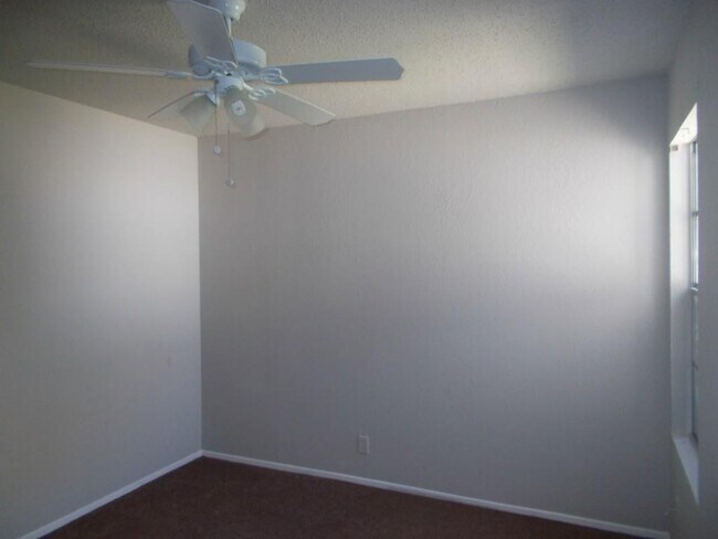 Building Photo - 8710 Piney Point Dr