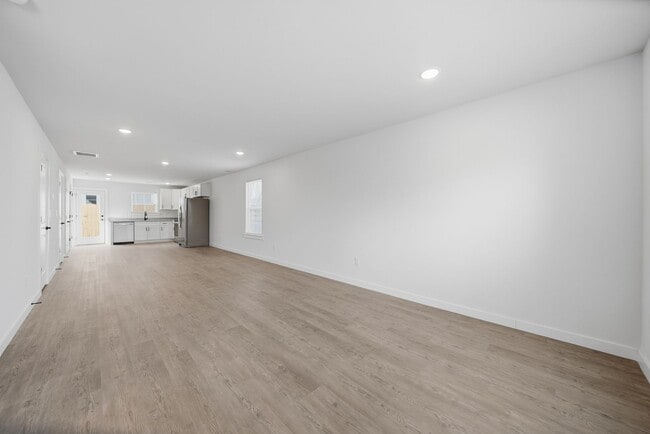 Building Photo - Brand-New 3BR/2.5BA Luxury Duplex in NW Hickory – Spacious, Modern & Move-In Ready!