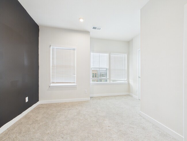 Building Photo - 3131 Coquina Ln