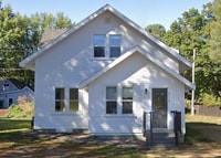 Building Photo - Single Family Home - 4+ Bedroom | 2 Bath