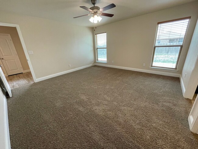 Building Photo - Cozy Home in Frenship ISD!