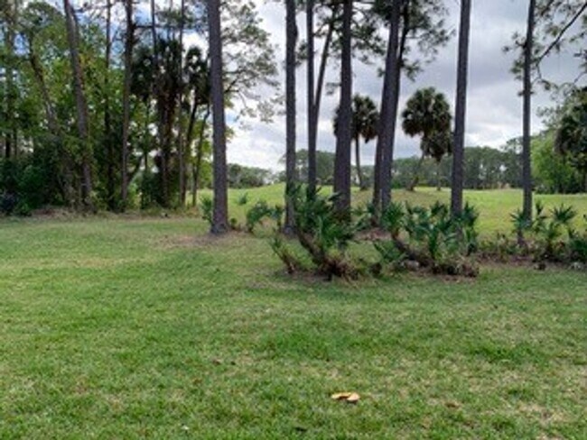 Building Photo - Spacious 2Bed/ 2Bath Condo In Indigo Point - Daytona  *Large Screened In Patio * Water Included *...