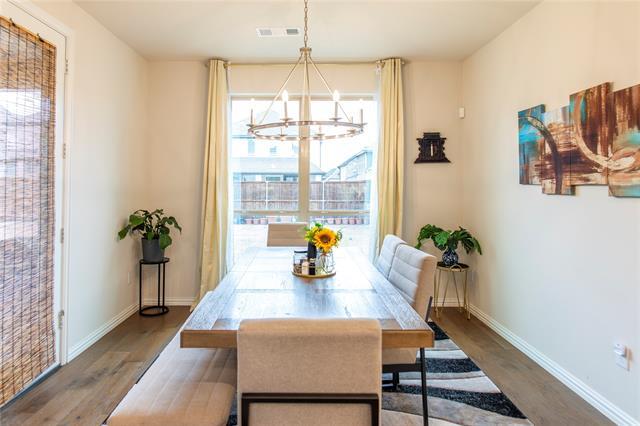 Building Photo - 1700 Hydrangea Ln