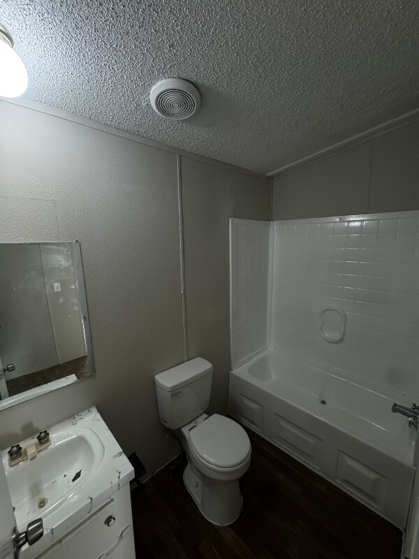 Building Photo - 144 Fox Meadow Dr