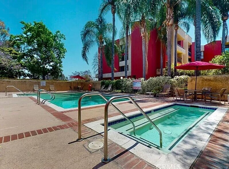 Heated Pool - 3961 Via Marisol