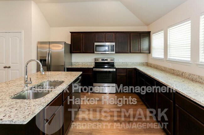 Building Photo - 3050 Dade Loop