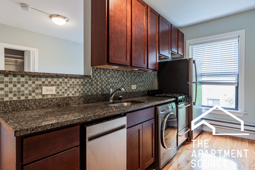 Building Photo - 2907 N Mildred Ave