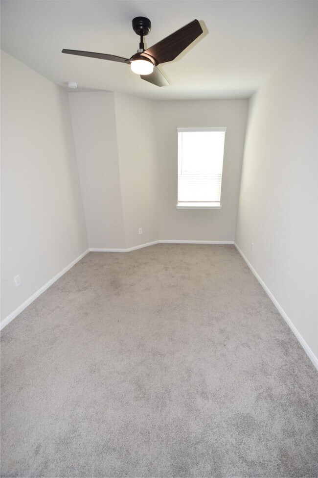 Building Photo - 22491 Kinley St