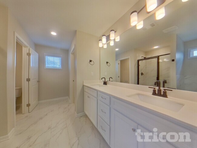 Building Photo - 80 Leyland Ct