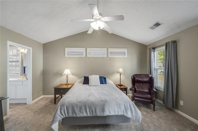 Building Photo - 2041 Greenhill Pass