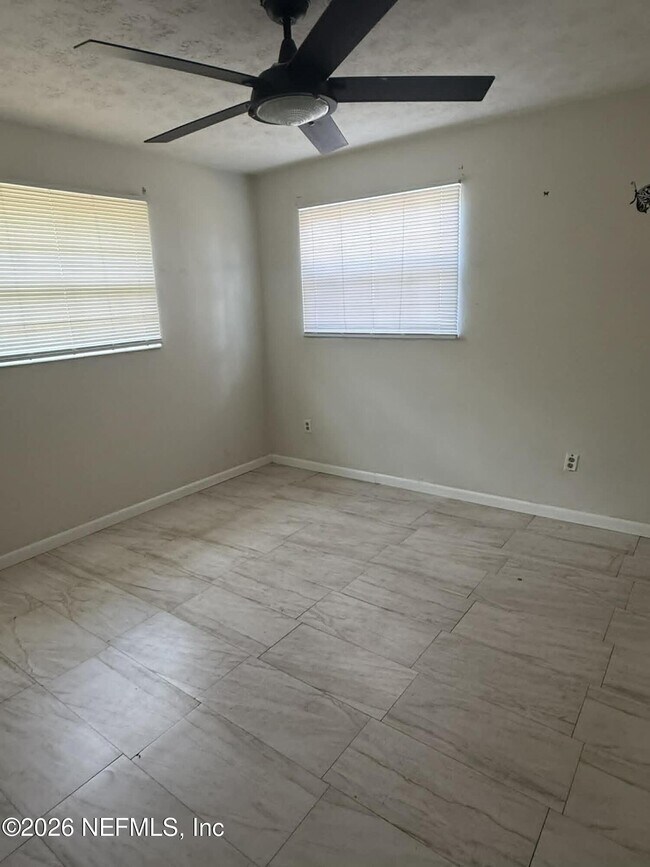 Building Photo - 120 Kelly Smith School Rd