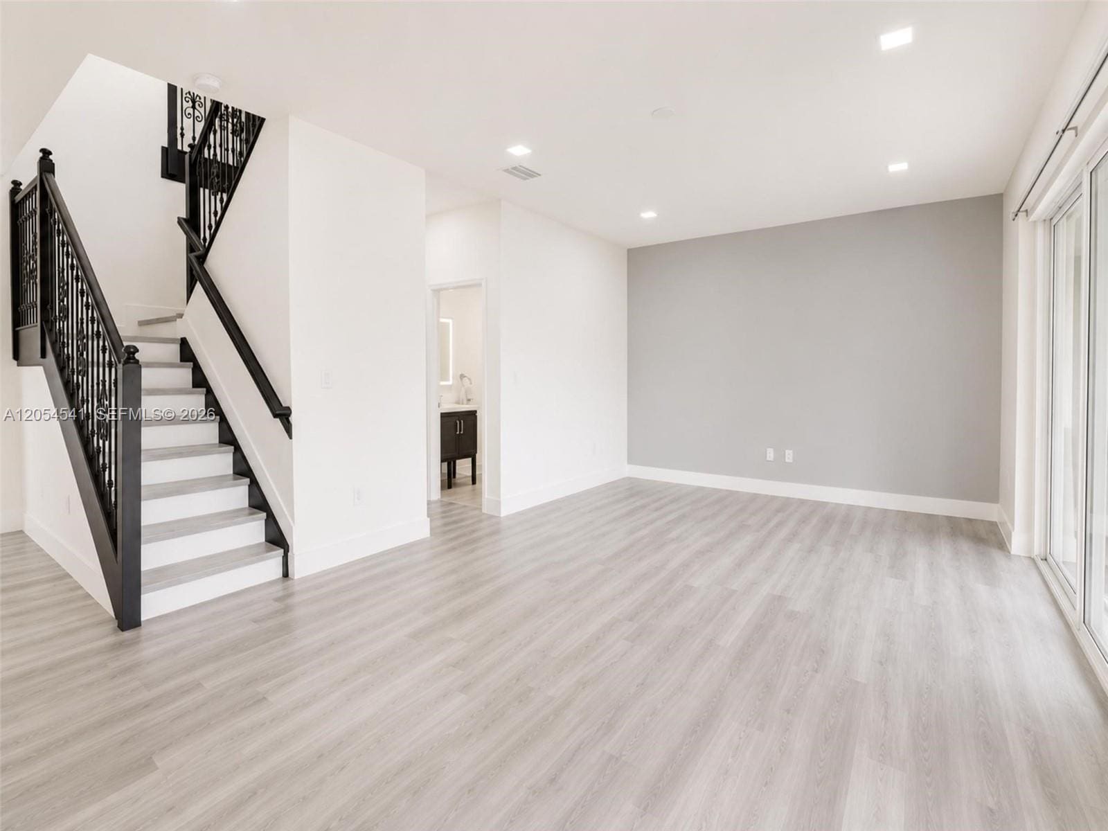 Building Photo - 10956 NW 73rd St