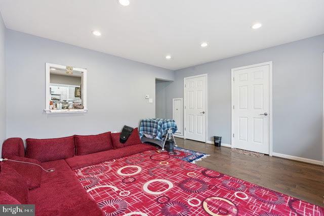 Building Photo - 87 Sudbury Square