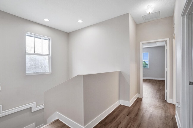 Building Photo - 4926 NW 48th Terrace