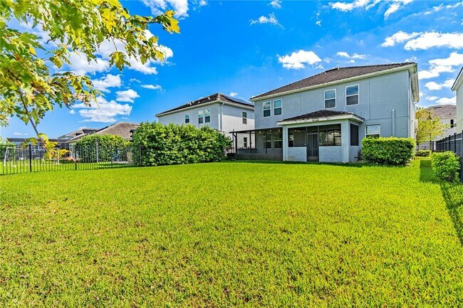 Building Photo - 12111 Imaginary Way