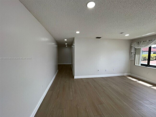 Building Photo - 1727 SW 136th Pl