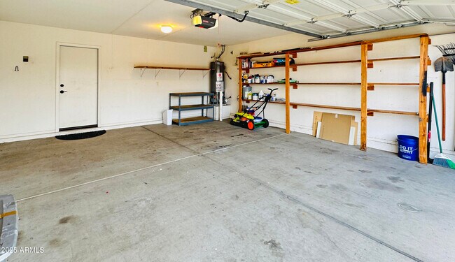 Building Photo - 20941 N 84th Dr