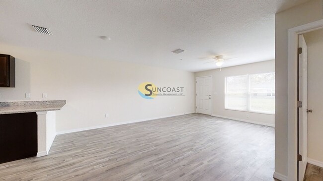 Building Photo - 9137 N Mendoza Way