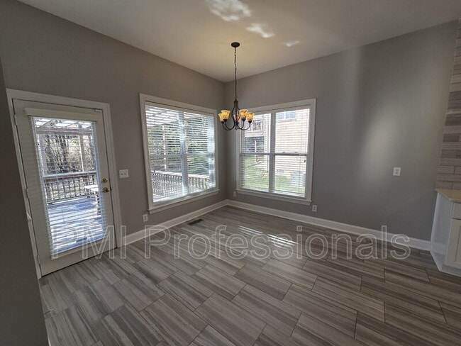 Building Photo - 315 Shadow Creek Dr