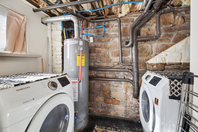 Building Photo - 17097 Lake Sequoyah Dr