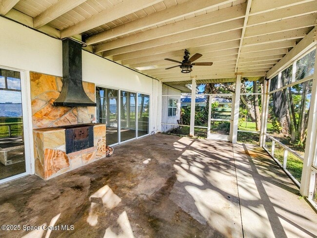 Building Photo - 1181 Sunny Point Dr