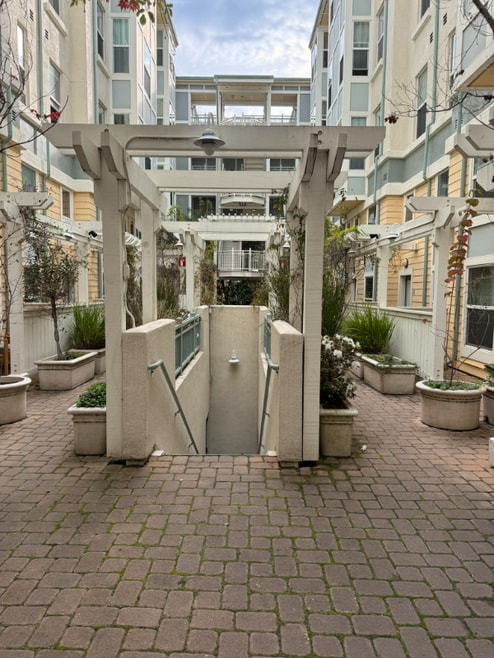 Building Photo - 655 12th St