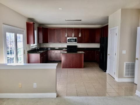 Building Photo - 9209 Meadow Mist Ct