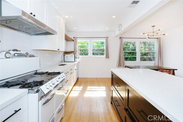 Building Photo - 1113 Amoroso Pl