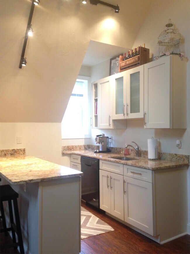 Interior Photo - Baum 5519