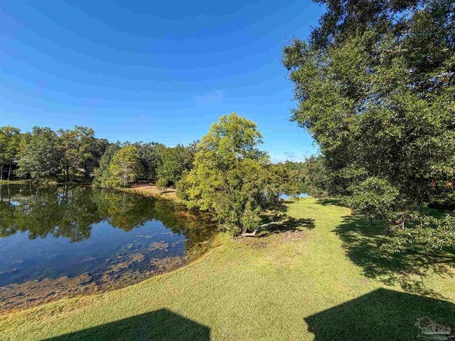 Building Photo - 1500 E Johnson Ave