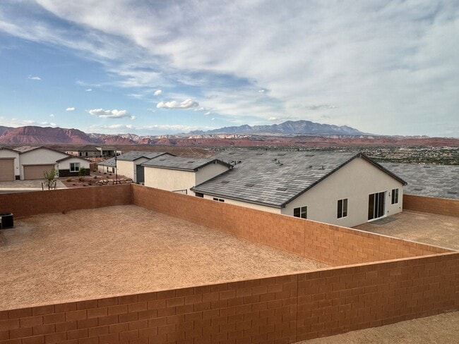 Building Photo - Brand New!!!  Beautiful 4 Bedroom Divario Home! VIEWS VIEWS VIEWS!!!