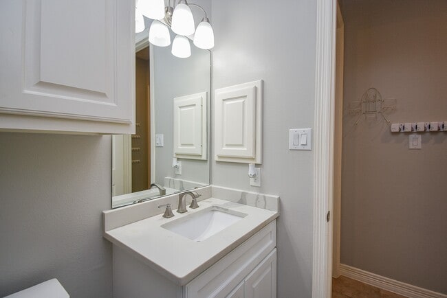 Building Photo - 7902 Silent Forest Dr