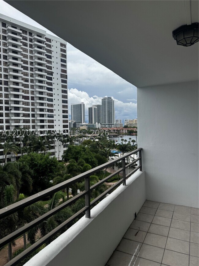 Building Photo - 600 Three Islands Boulevard