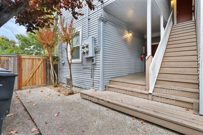 Building Photo - 2700 T St