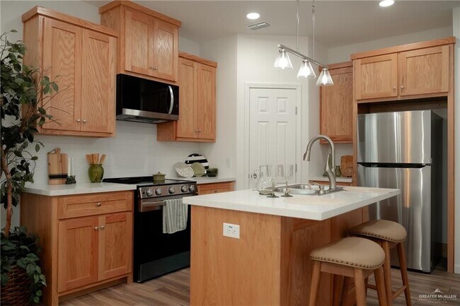 Building Photo - 32 San Andres