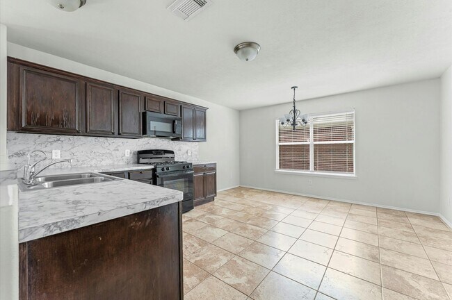 Building Photo - 12251 Noco Dr