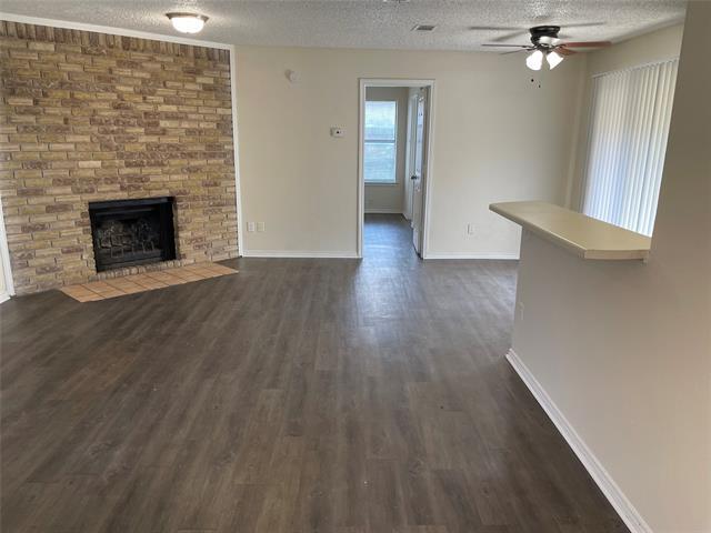 Building Photo - 6612 S Creek Dr