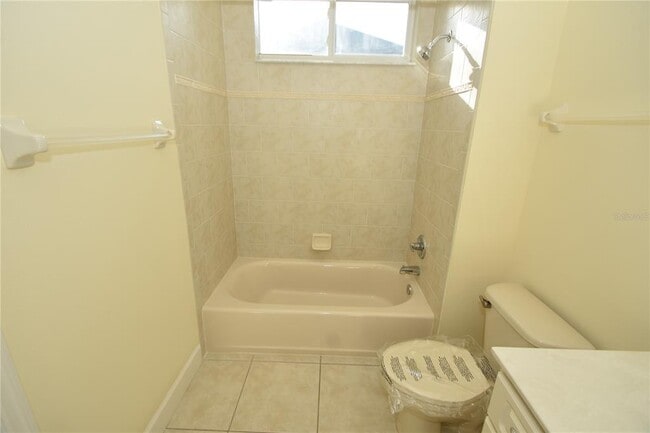 Building Photo - 17 Oasis Cir