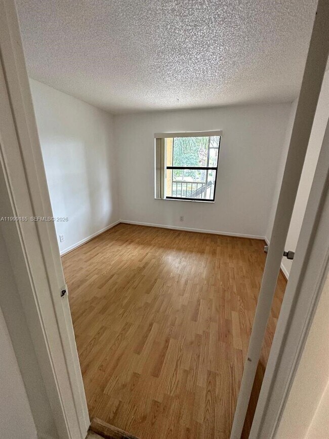 Building Photo - 7137 Golf Colony Ct